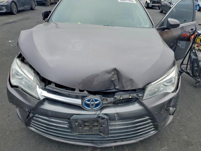 Toyota Camry Hybrid Image 9