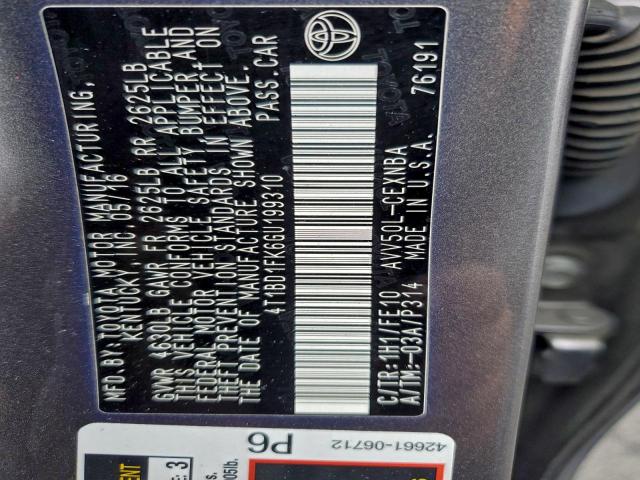 Toyota Camry Hybrid Image 12