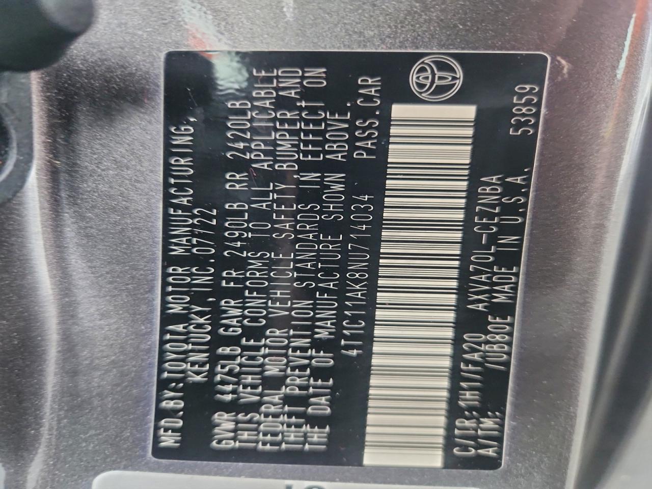 Toyota Camry Le Image 9