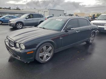  Salvage Jaguar Xj8