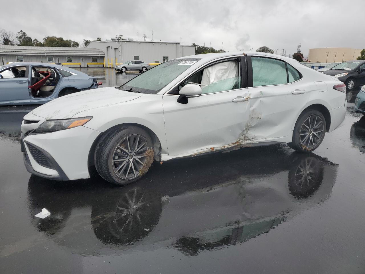 Toyota Camry Se Image 1