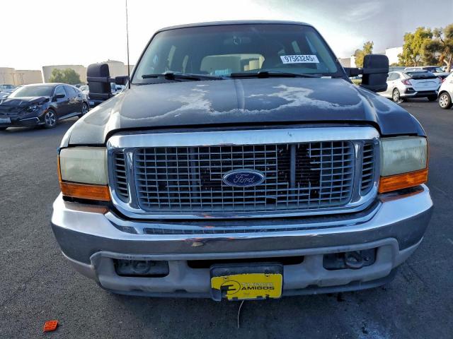 Ford Excursion Limited Image 2