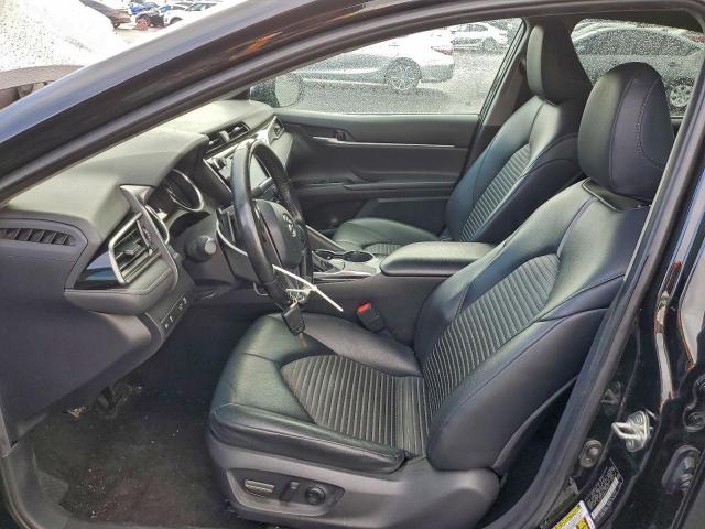 Toyota Camry L Image 8