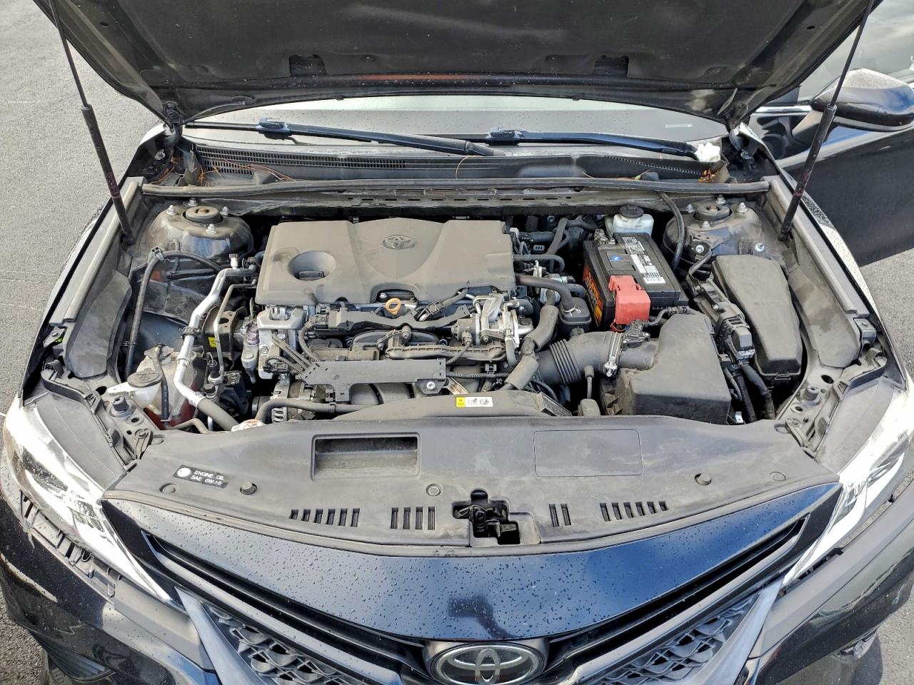 Toyota Camry L Image 11