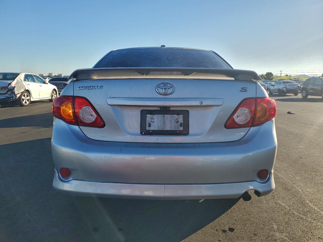 Toyota Corolla Base Image 5