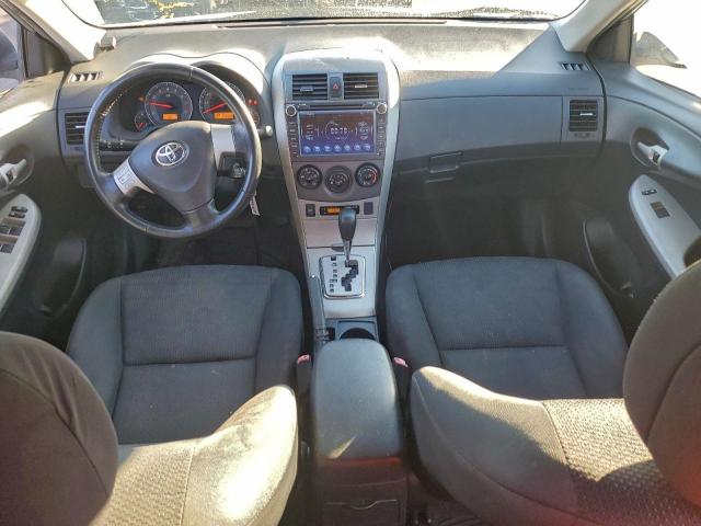 Toyota Corolla Base Image 10