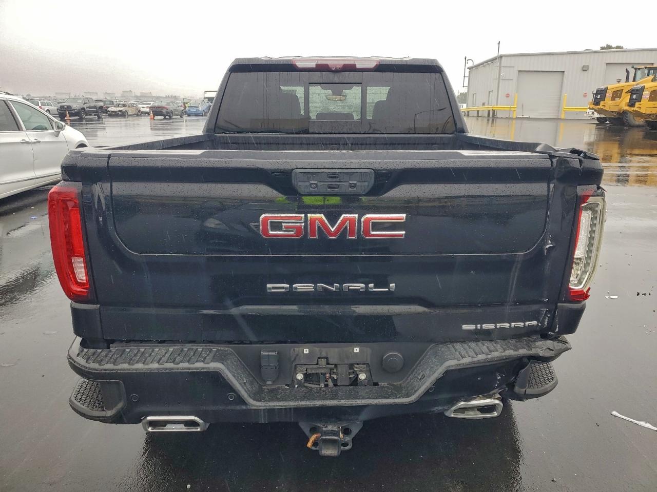 GMC Sierra K1500 Denali Image 6