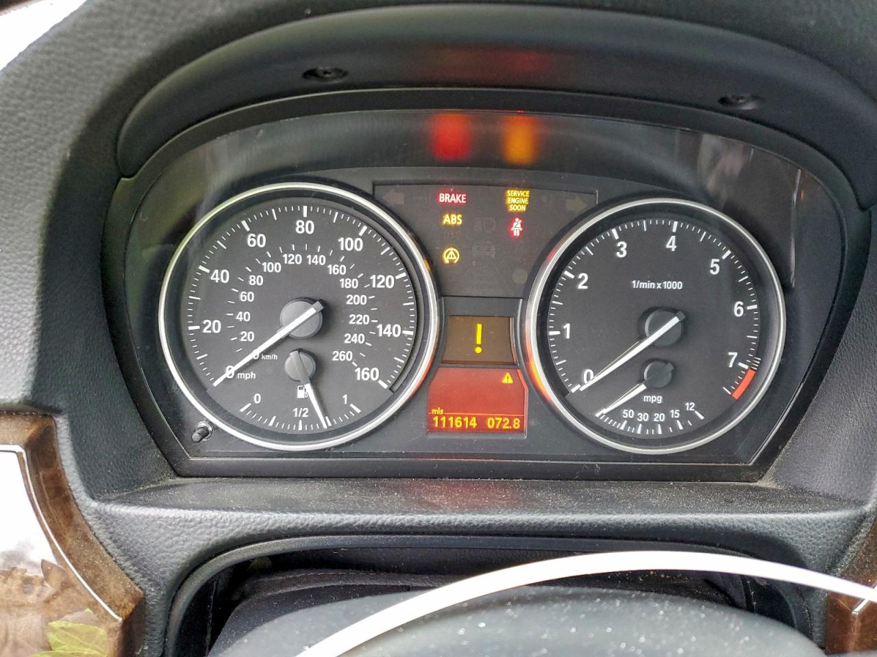 BMW 3 Series I Image 10