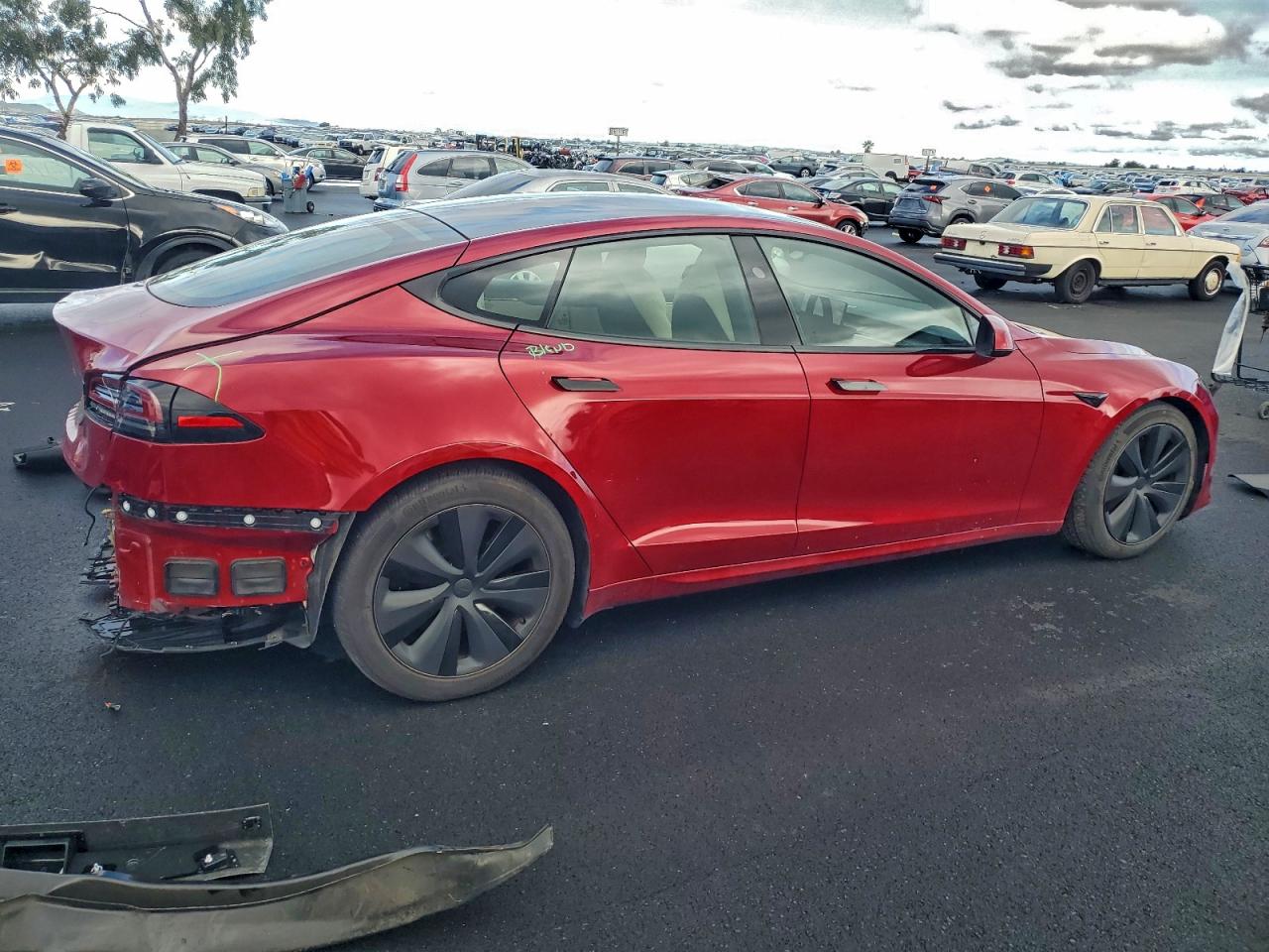 Tesla Model S Image 3