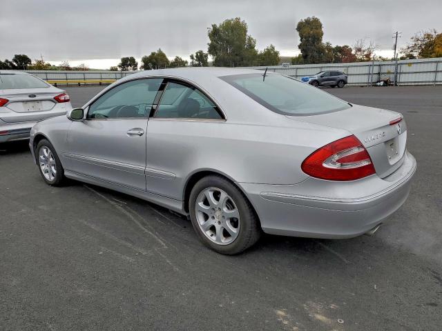 Mercedes-Benz Clk-class 320c Image 2