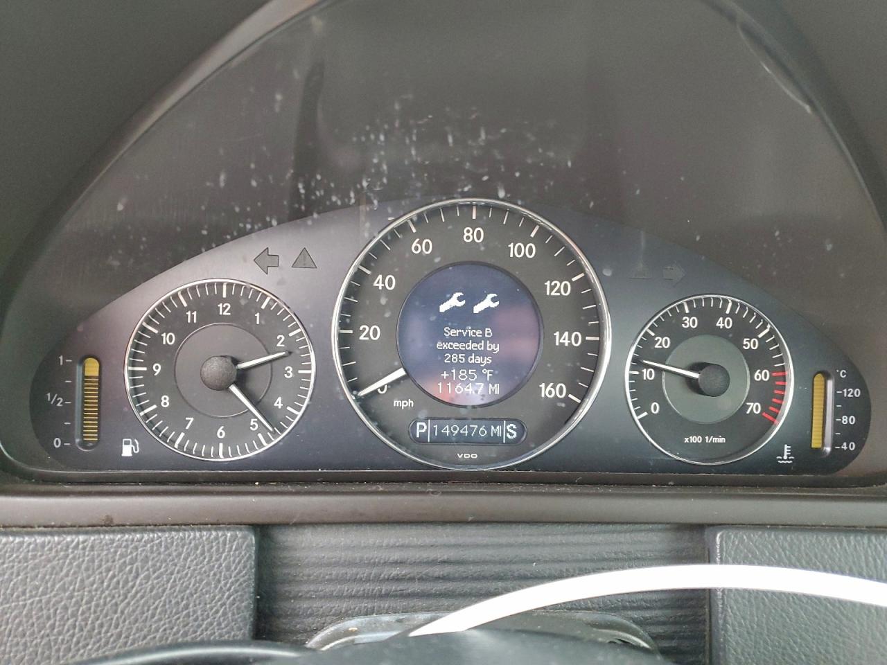 Mercedes-Benz Clk-class 320c Image 11