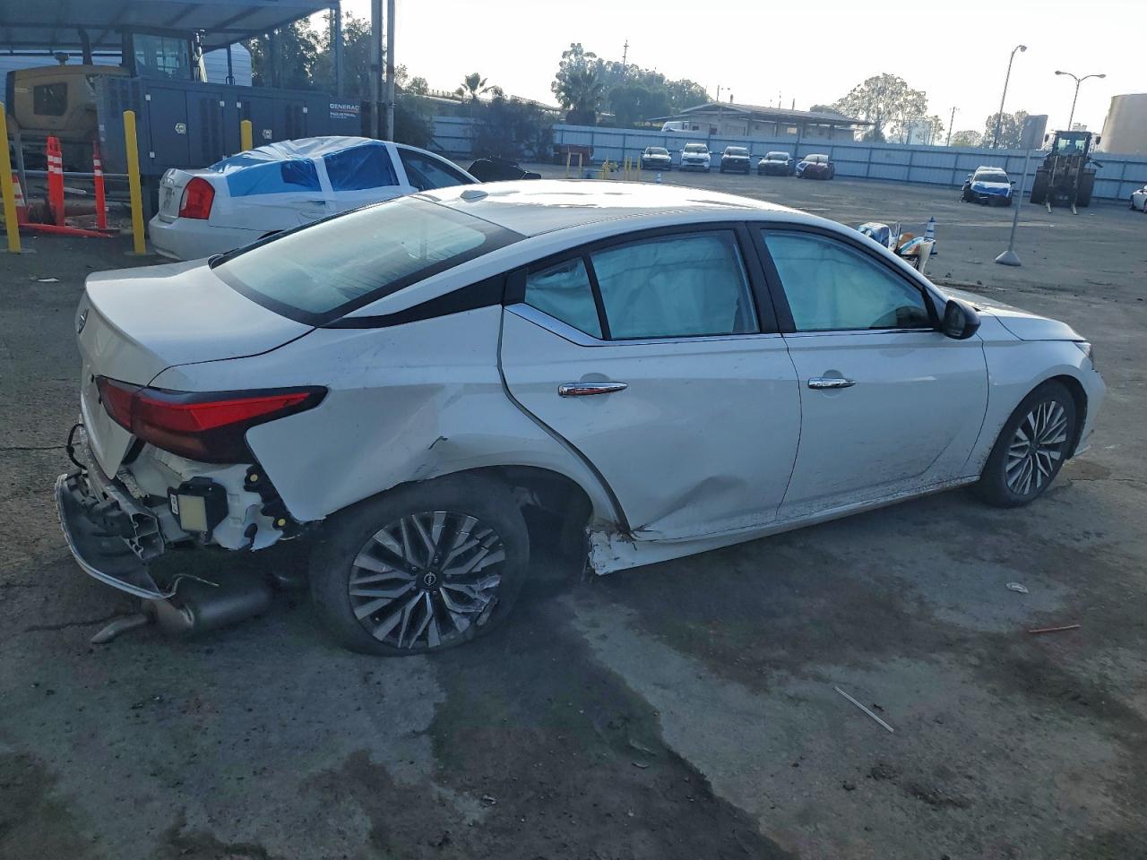 Nissan Altima Sv Image 2