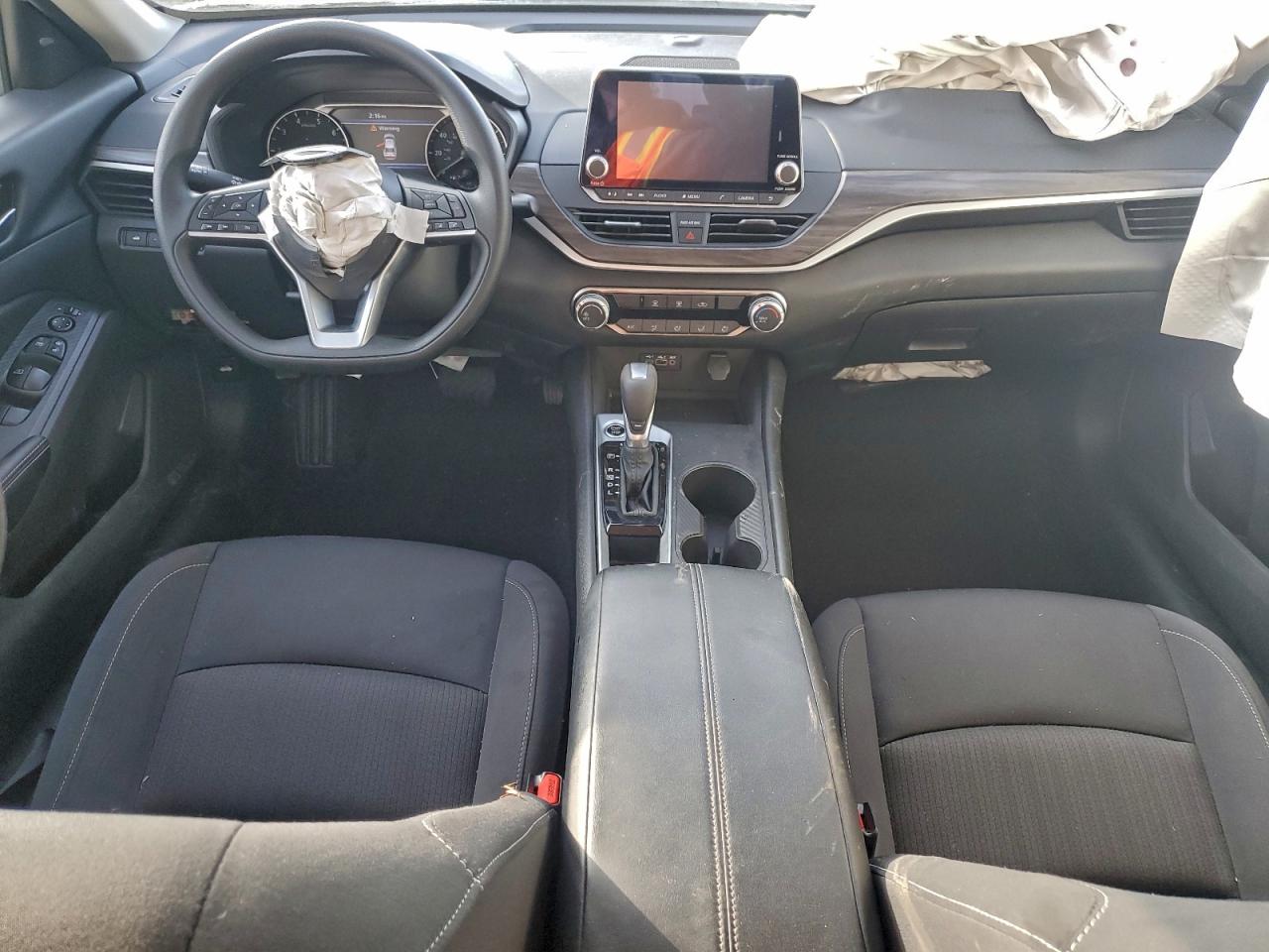 Nissan Altima Sv Image 8