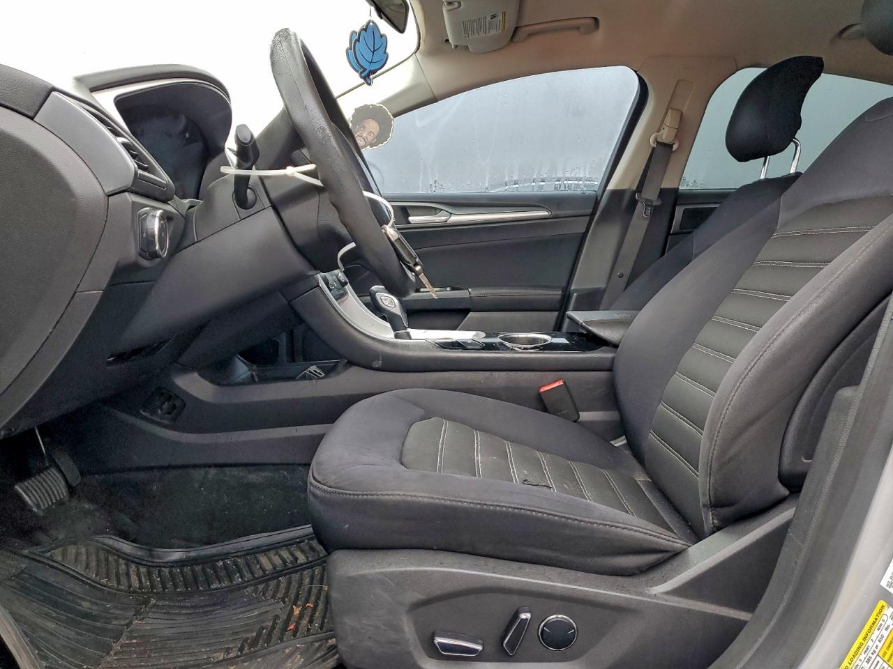 Ford Fusion Se Image 5