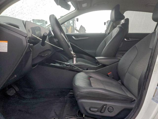 Kia Niro Wind Image 11