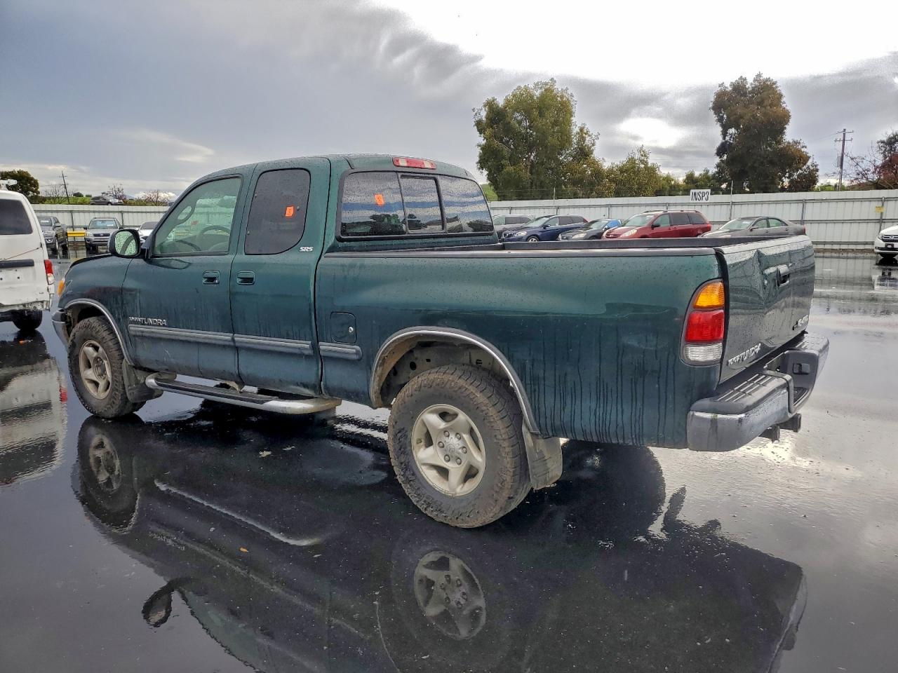 Toyota Tundra Access Cab Image 3