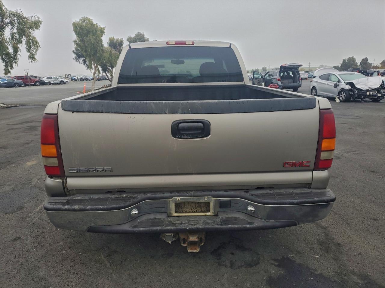 GMC Sierra K1500 Image 6