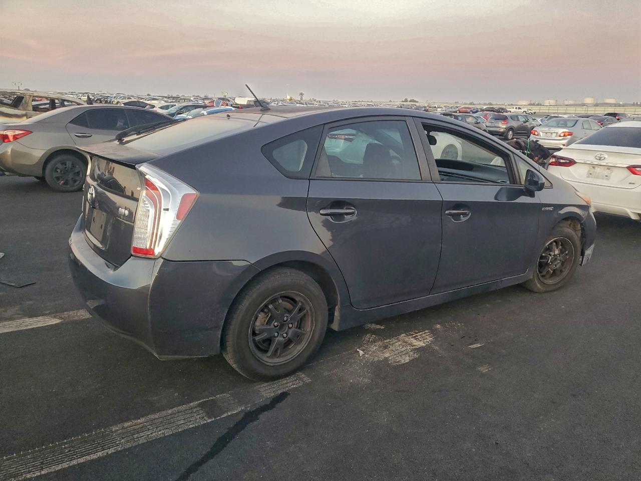 Toyota Prius Image 3