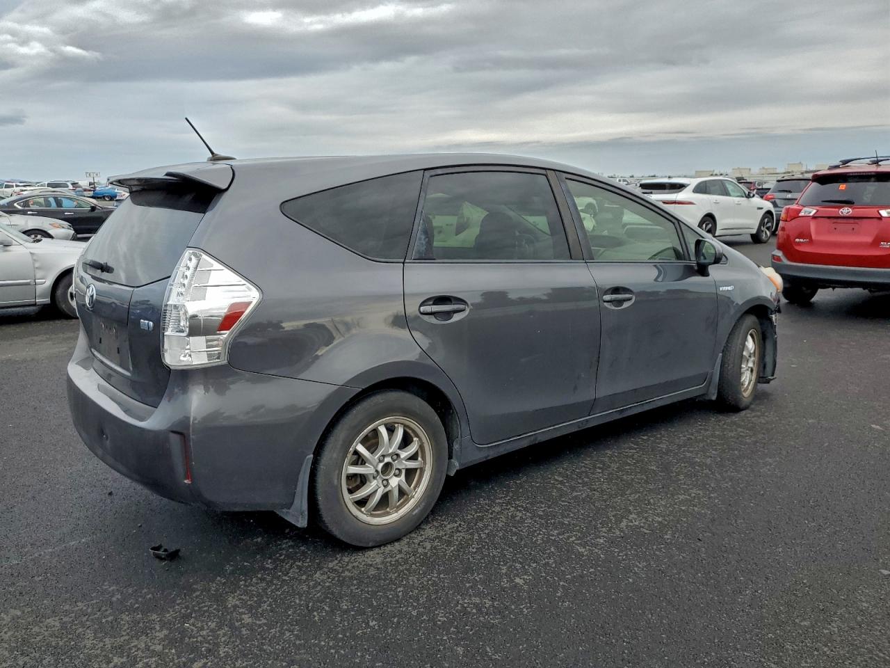Toyota Prius Image 2