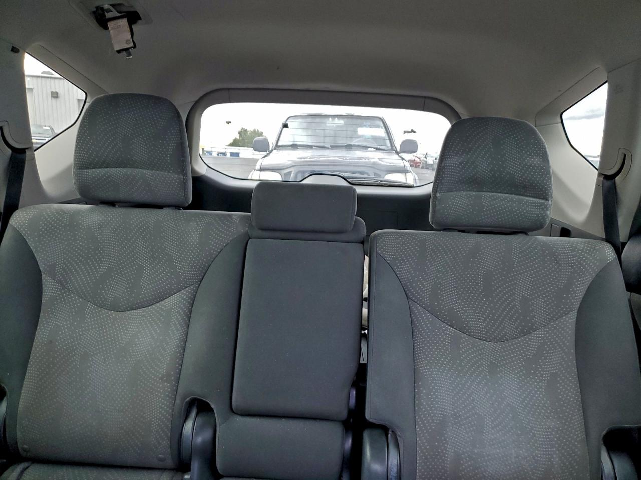 Toyota Prius Image 9