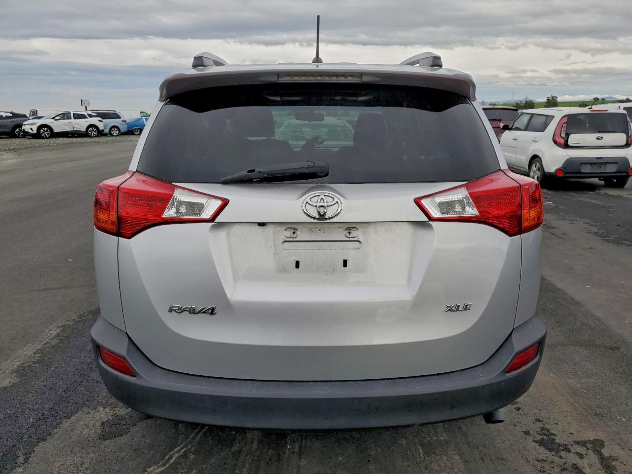 Toyota RAV4 Xle Image 7