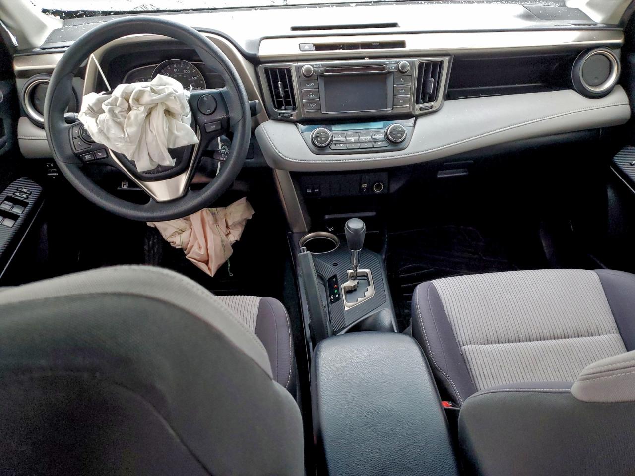 Toyota RAV4 Xle Image 11