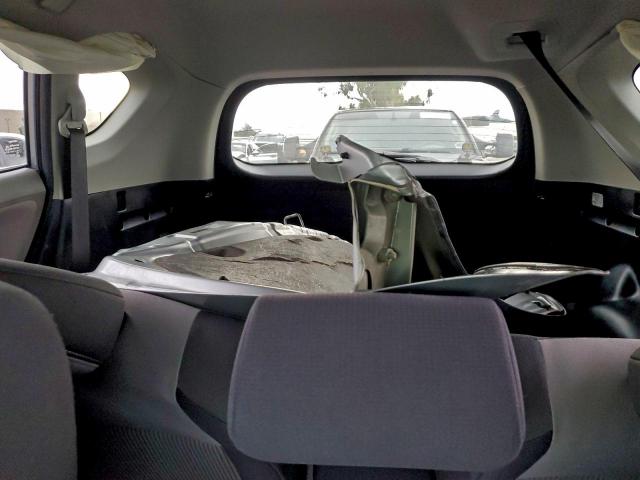 Toyota RAV4 Xle Image 6