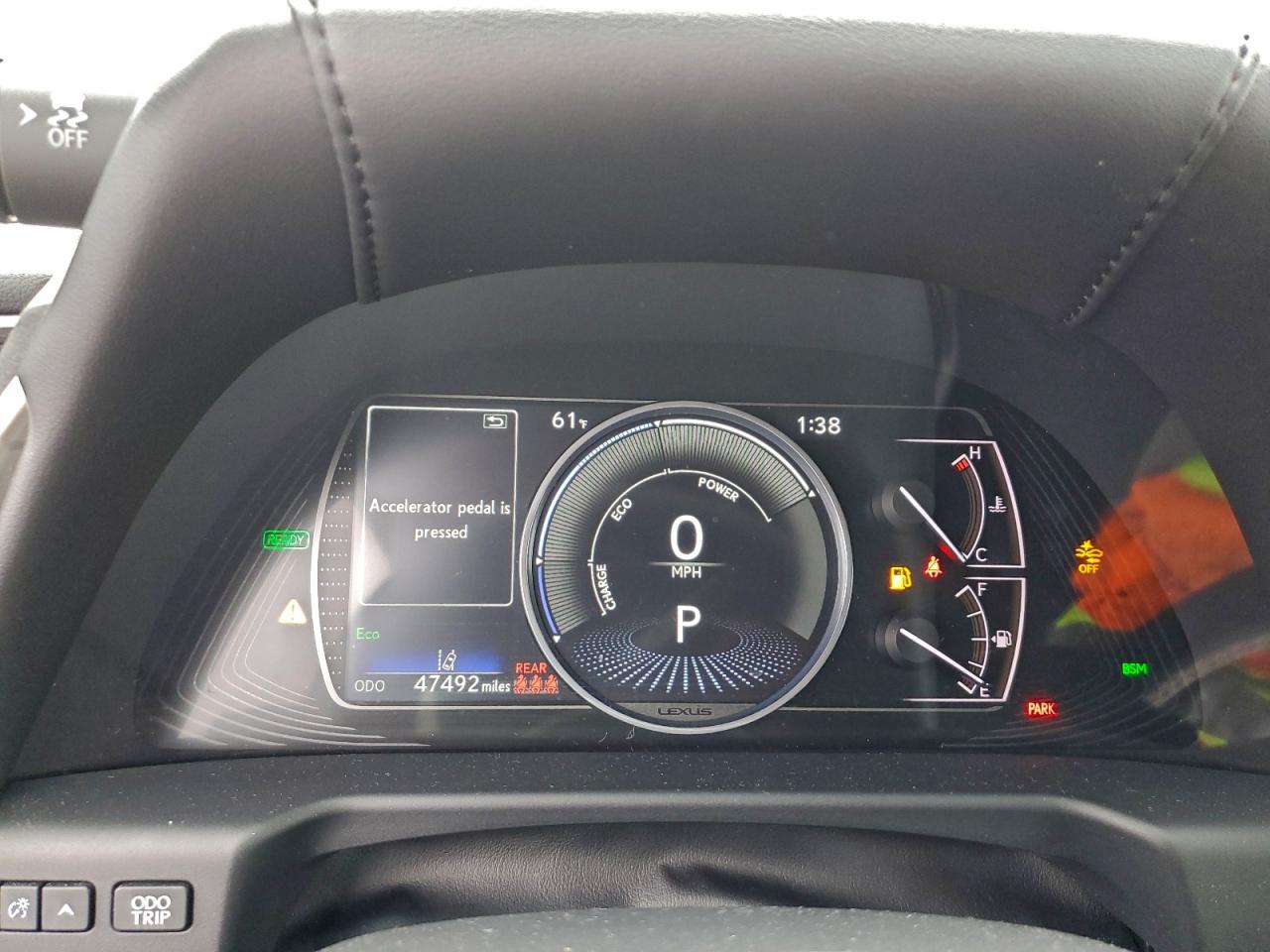 Lexus Es 300h Image 8