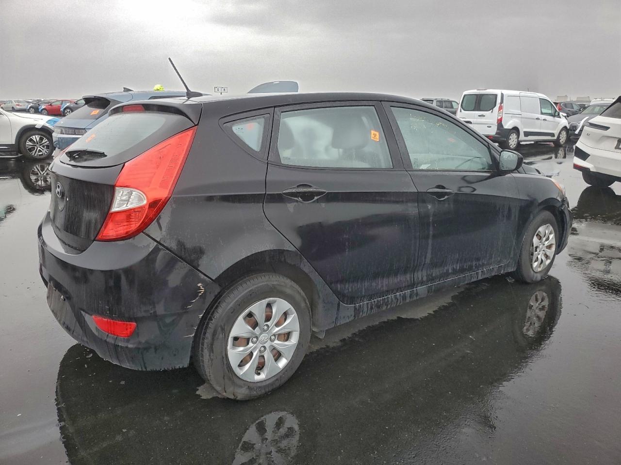 Hyundai ACCENT Se Image 8