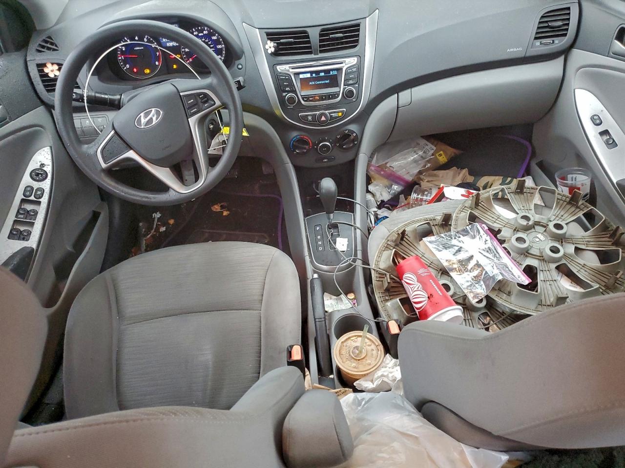 Hyundai ACCENT Se Image 5