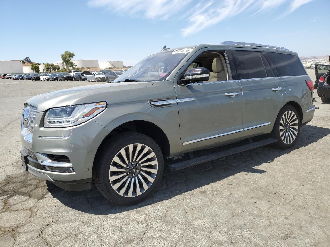 Lincoln Navigator Reserve Image 1