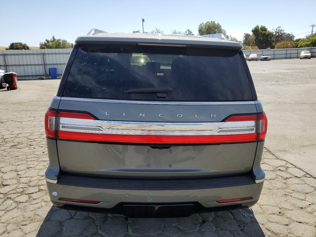 Lincoln Navigator Reserve Image 3