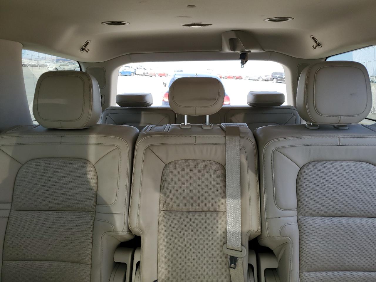 Lincoln Navigator Reserve Image 9