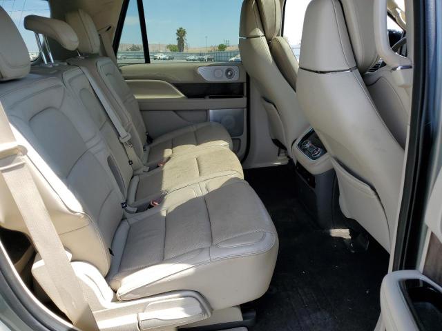 Lincoln Navigator Reserve Image 12