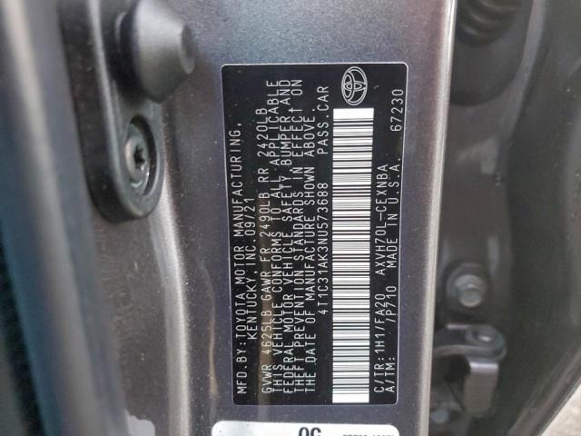 Toyota Camry Le Image 8