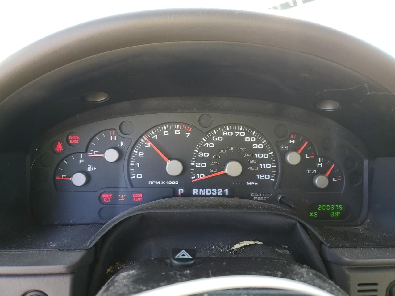 Ford Explorer Xlt Image 6