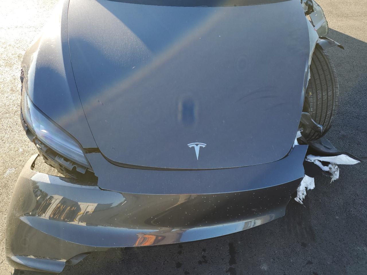 Tesla Model 3 Image 8