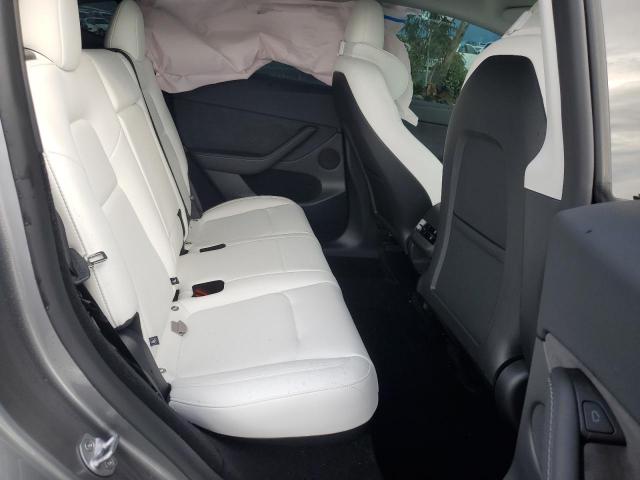 Tesla Model Y Image 11