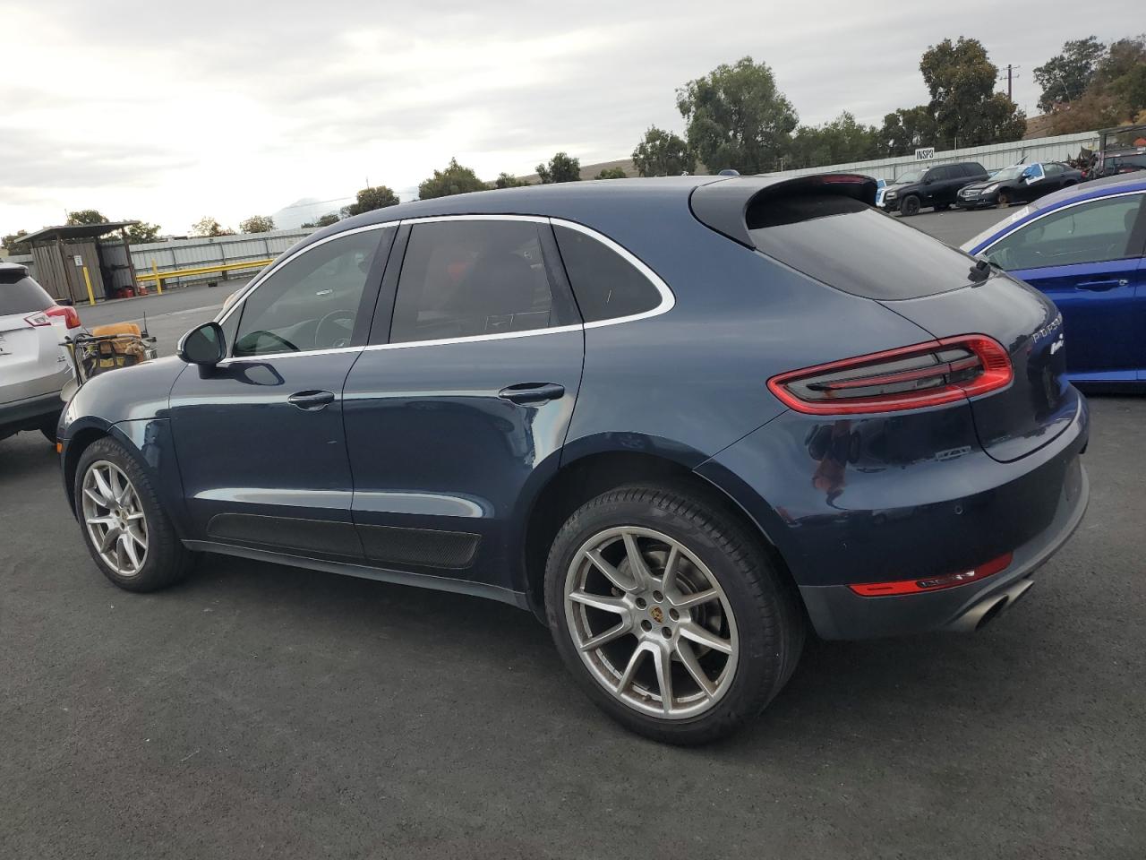 Porsche Macan S Image 2