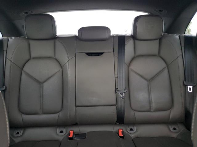 Porsche Macan S Image 7