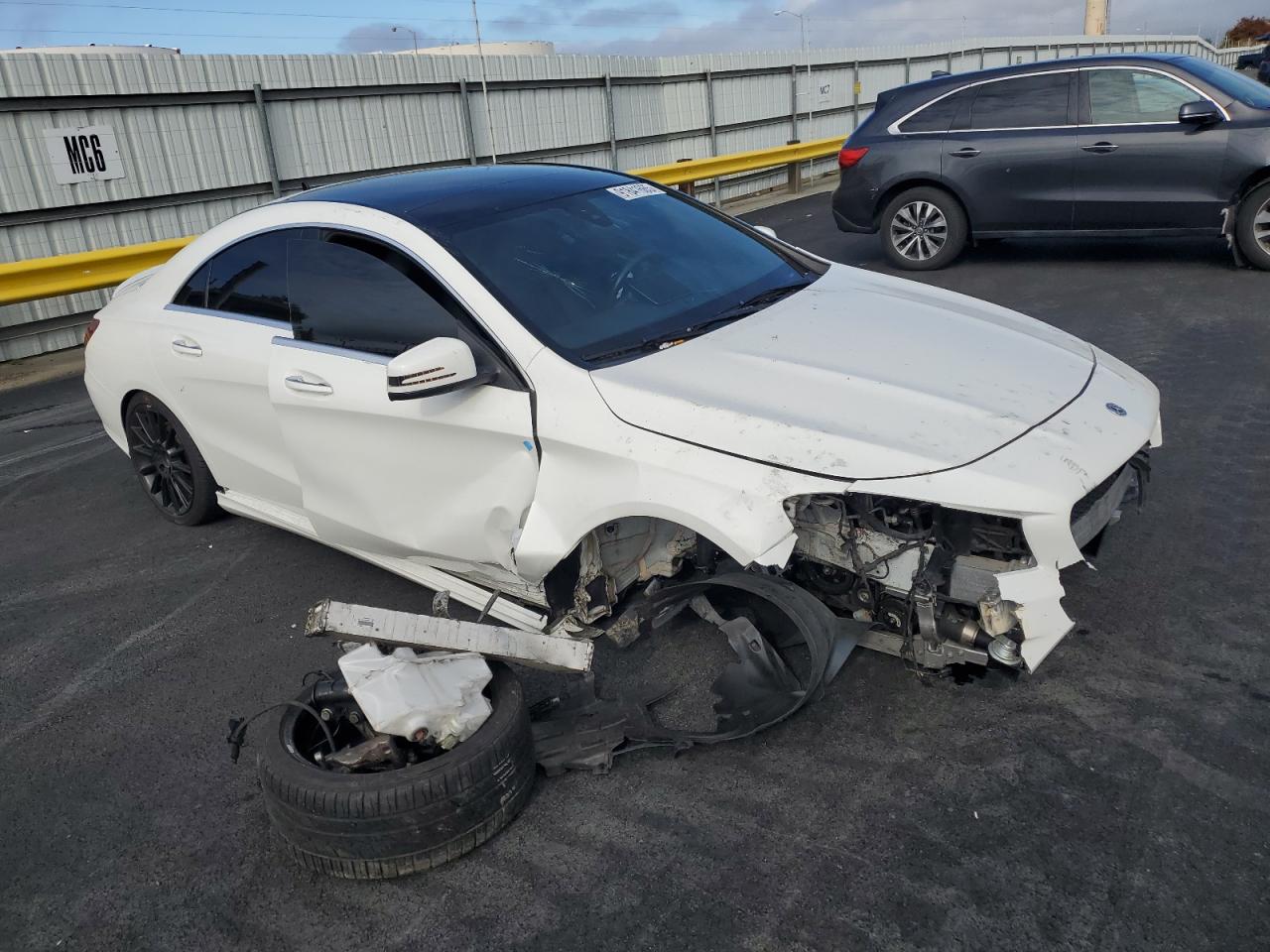 Mercedes-Benz Cla-class 250 Image 9