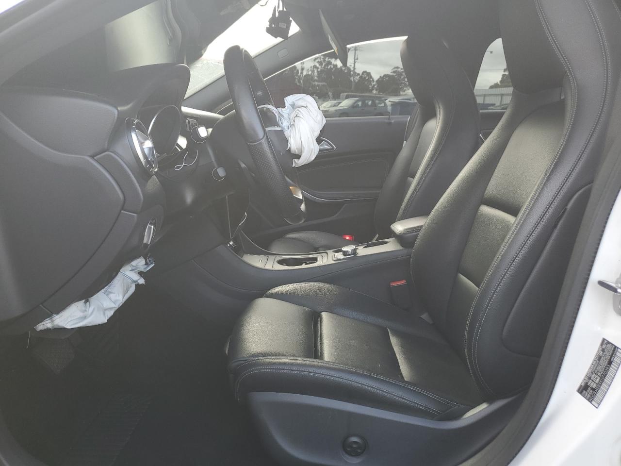 Mercedes-Benz Cla-class 250 Image 4