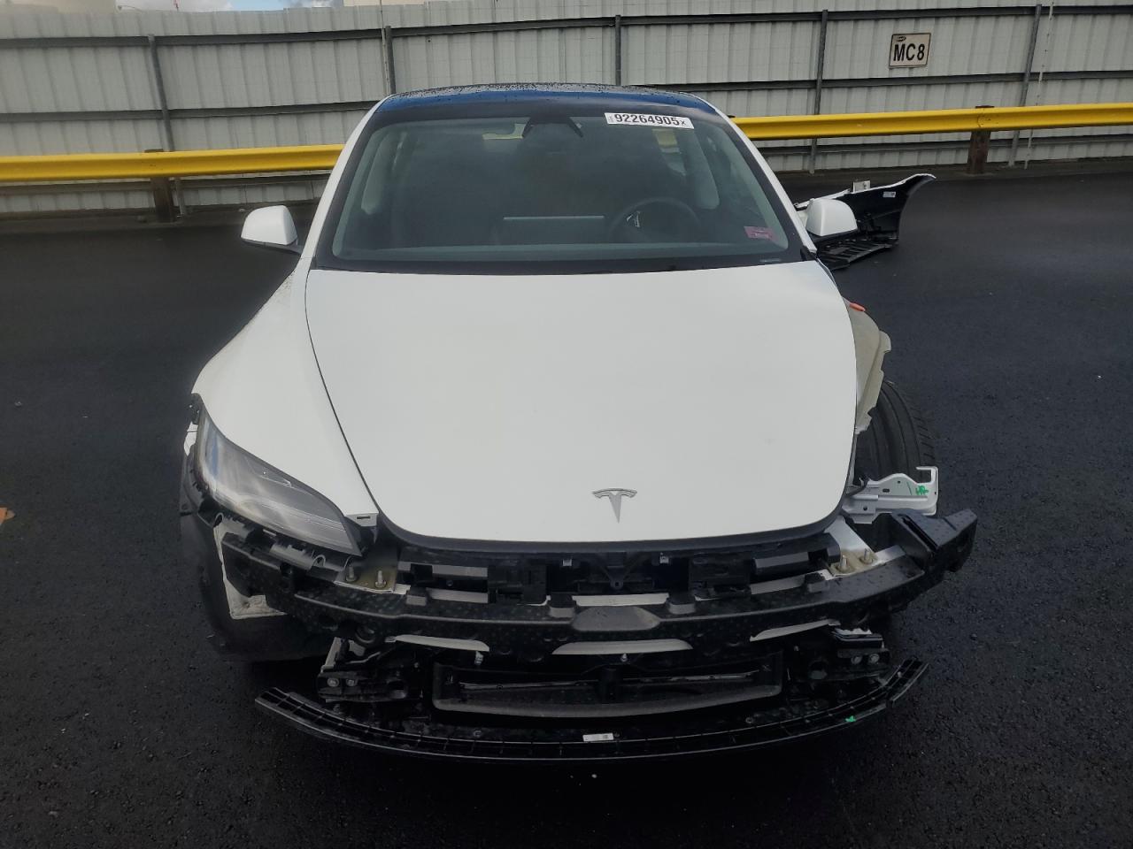 Tesla Model 3 Image 4