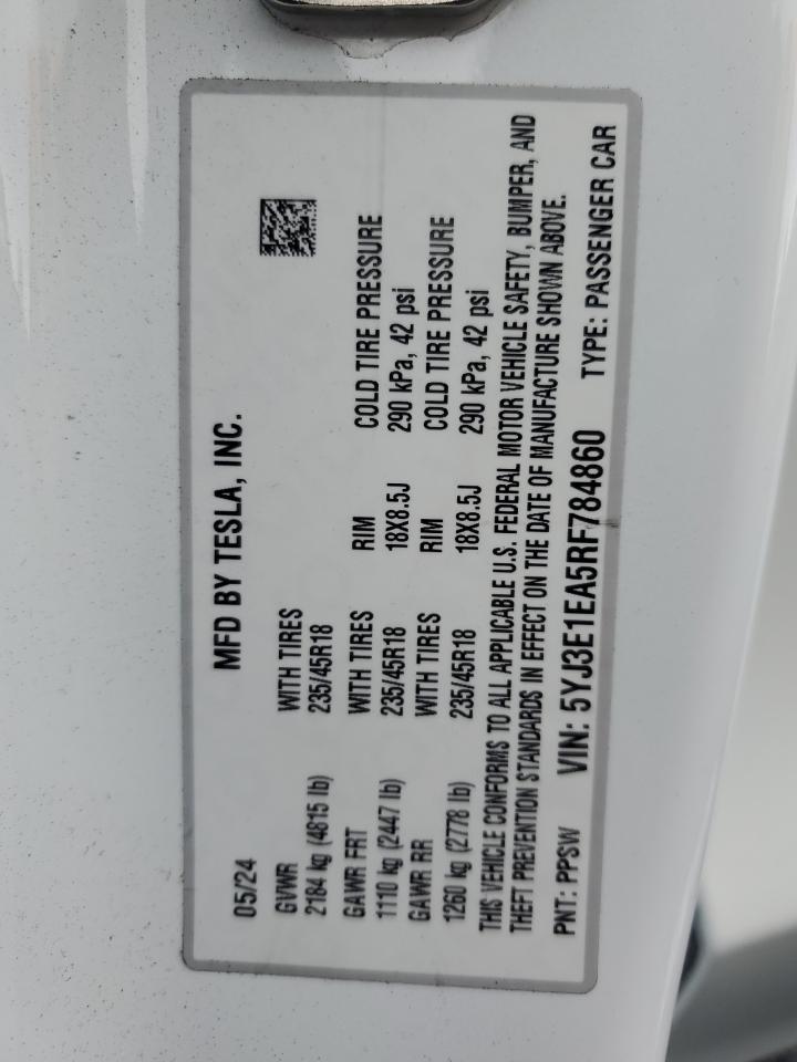 Tesla Model 3 Image 5