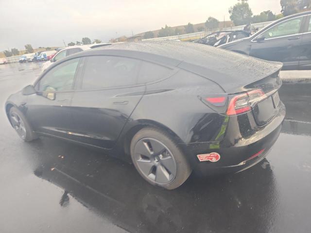Tesla Model 3 Image 9