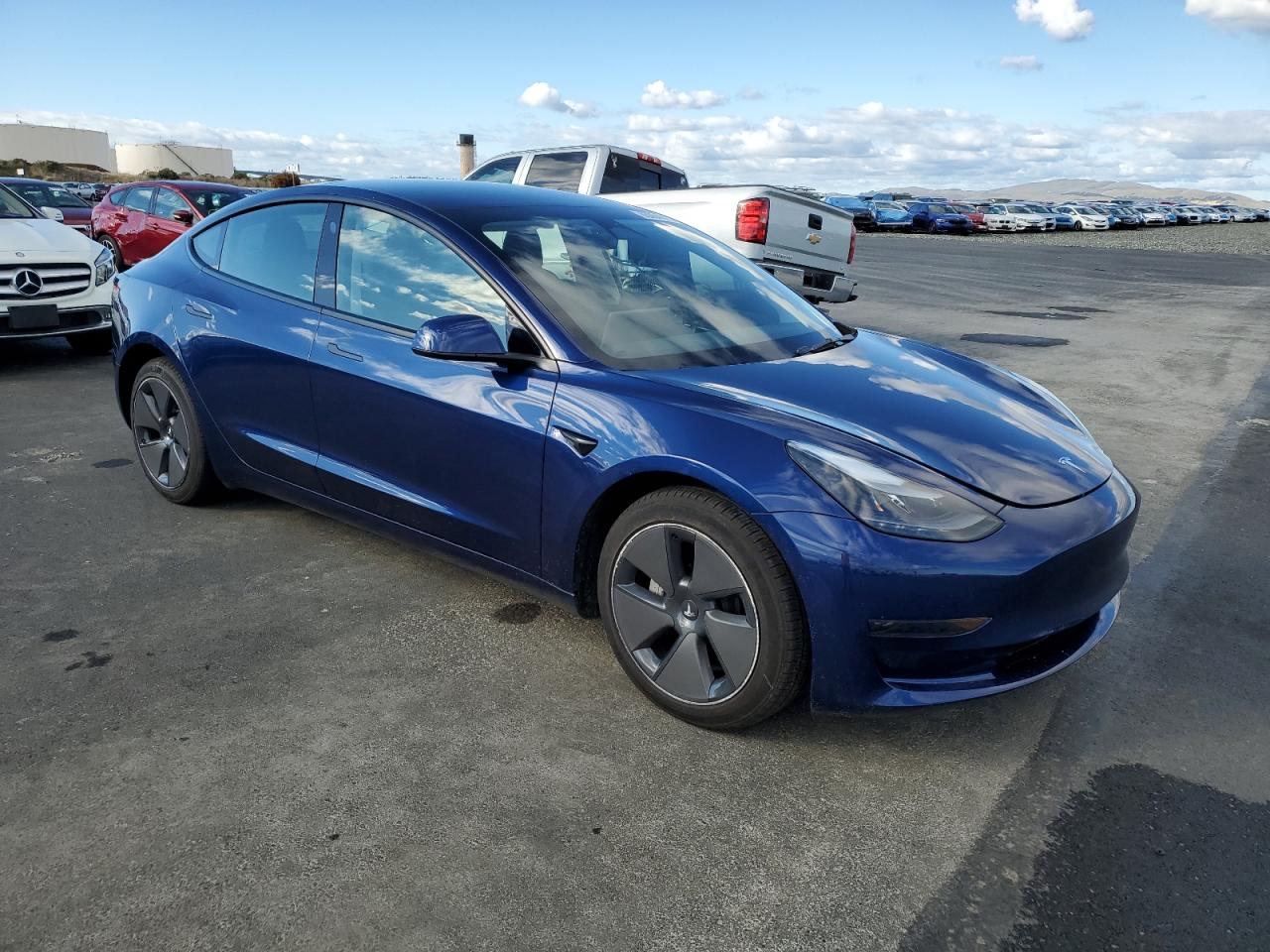 Tesla Model 3 Image 7