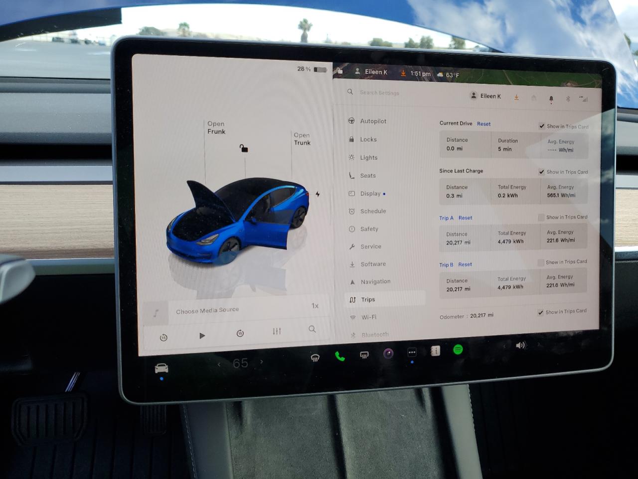 Tesla Model 3 Image 10