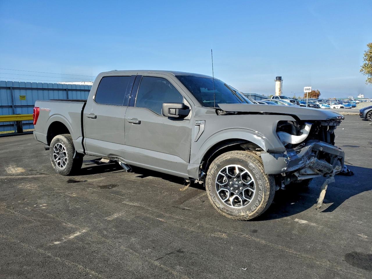 Ford F-150 Supercrew Image 8