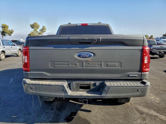 Ford F-150 Supercrew Image 5