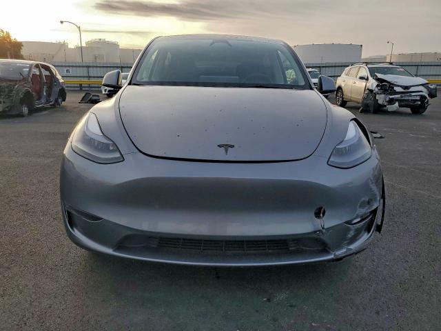 Tesla Model Y Image 3